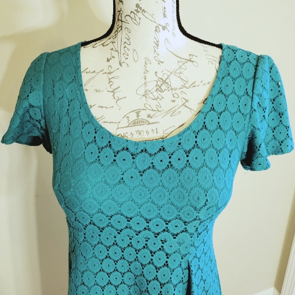 Chris McLaughlin Blue/ Green Crochet Dress - Picture 3 of 5